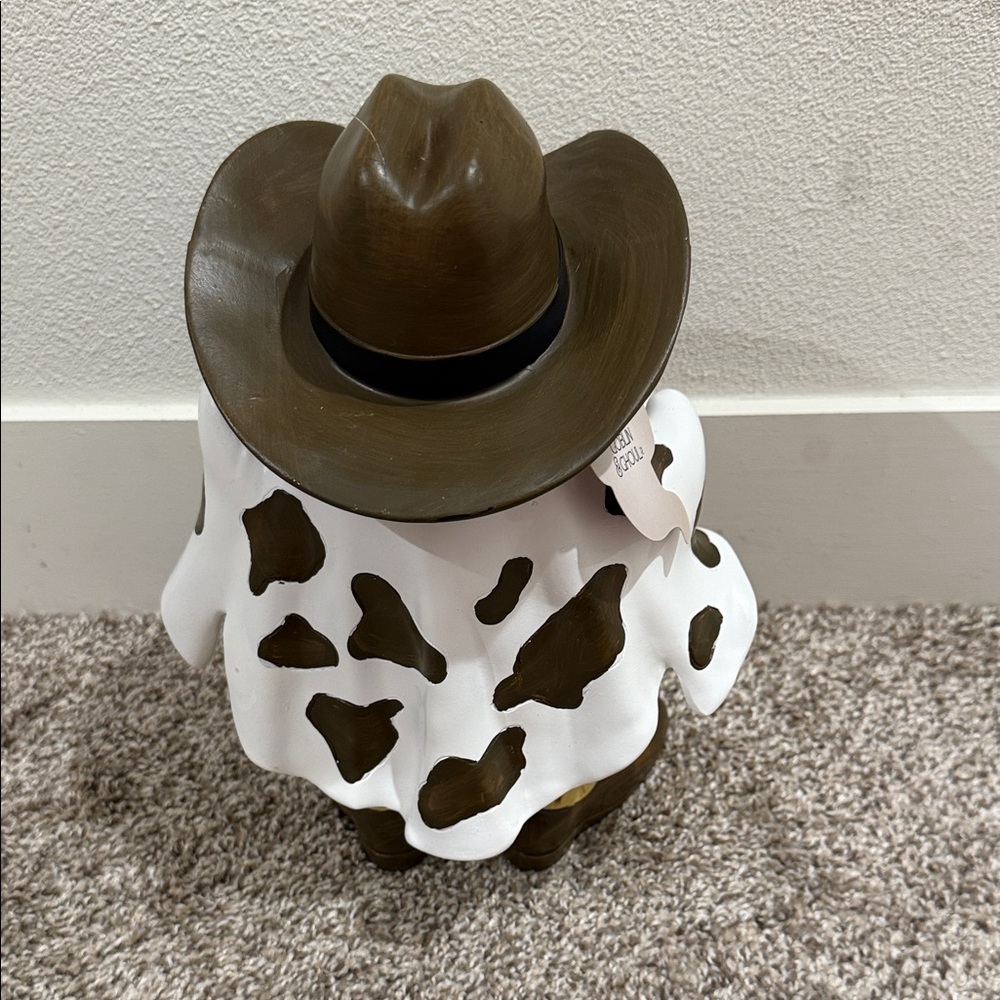 Cowboy Ghost Figurine - Brown and White - Picture 4 of 10